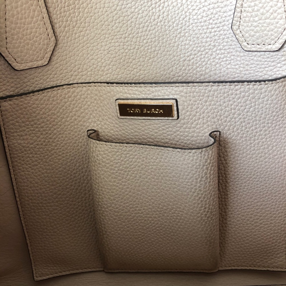 Tory Burch Color-Block Perry Tote - Picture 10 of 14
